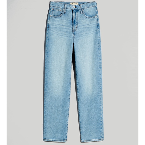 The Petite Perfect Vintage Straight Jean in Cliffview Wash - Picture 1 of 2